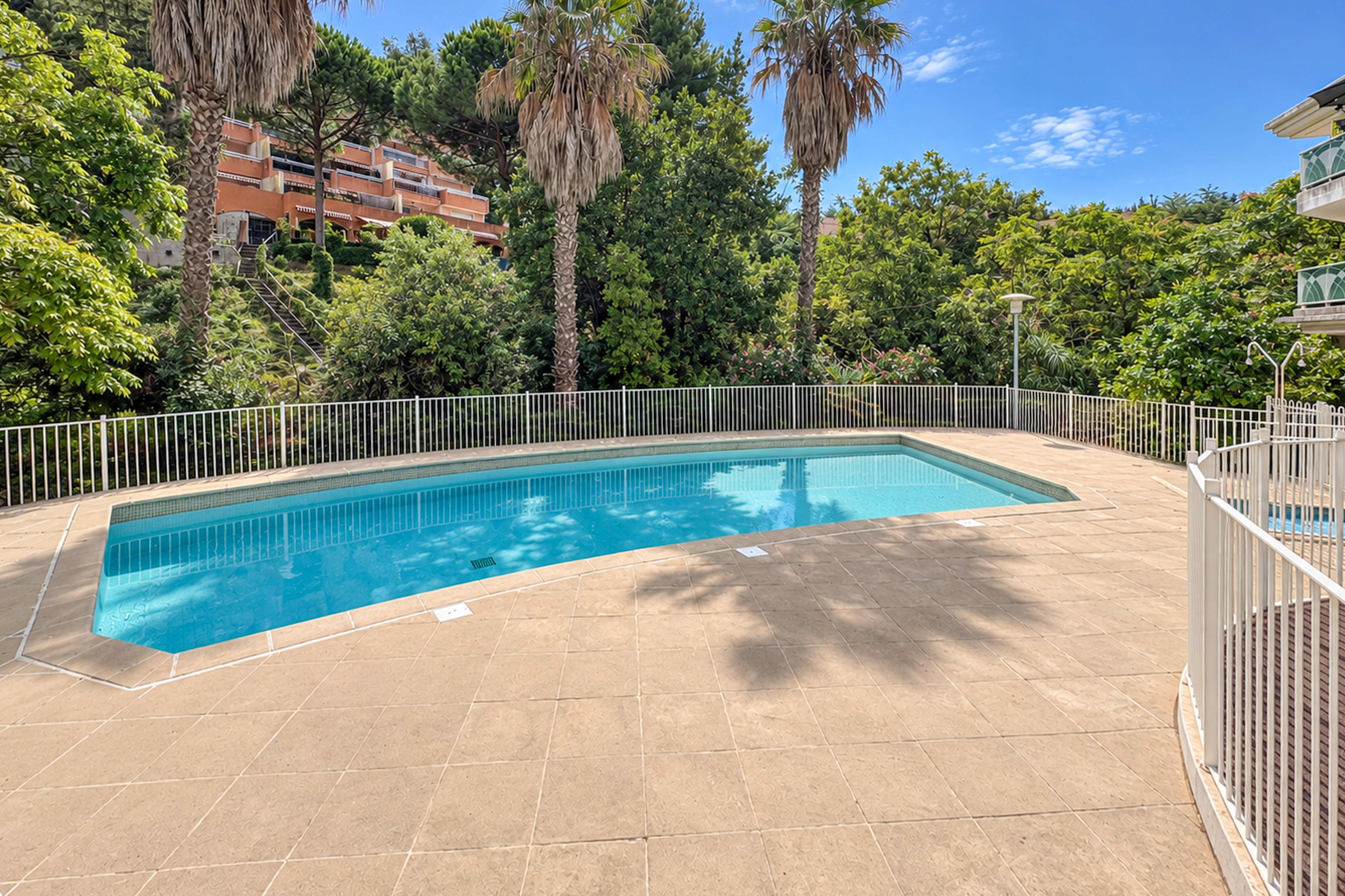 c60b7_piscine-roquebrune-cap-martin-valeri-agency-by-jm-barei-cap-d-ail-1788875328.jpg
