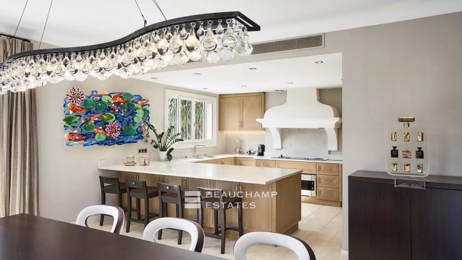 Propriété de 6 chambres avec vue mer - Cannes Californie