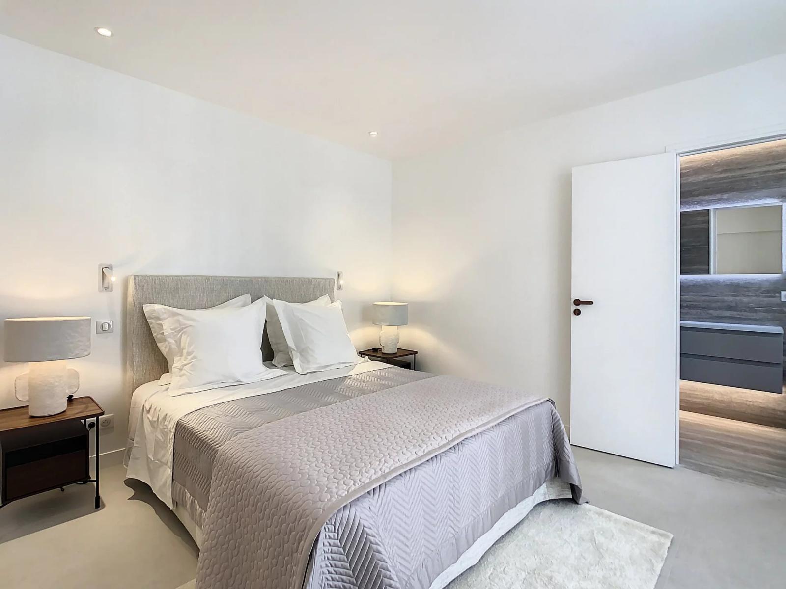 CANNES MAISON 131.23 M² 4 P Rue d'Antibes