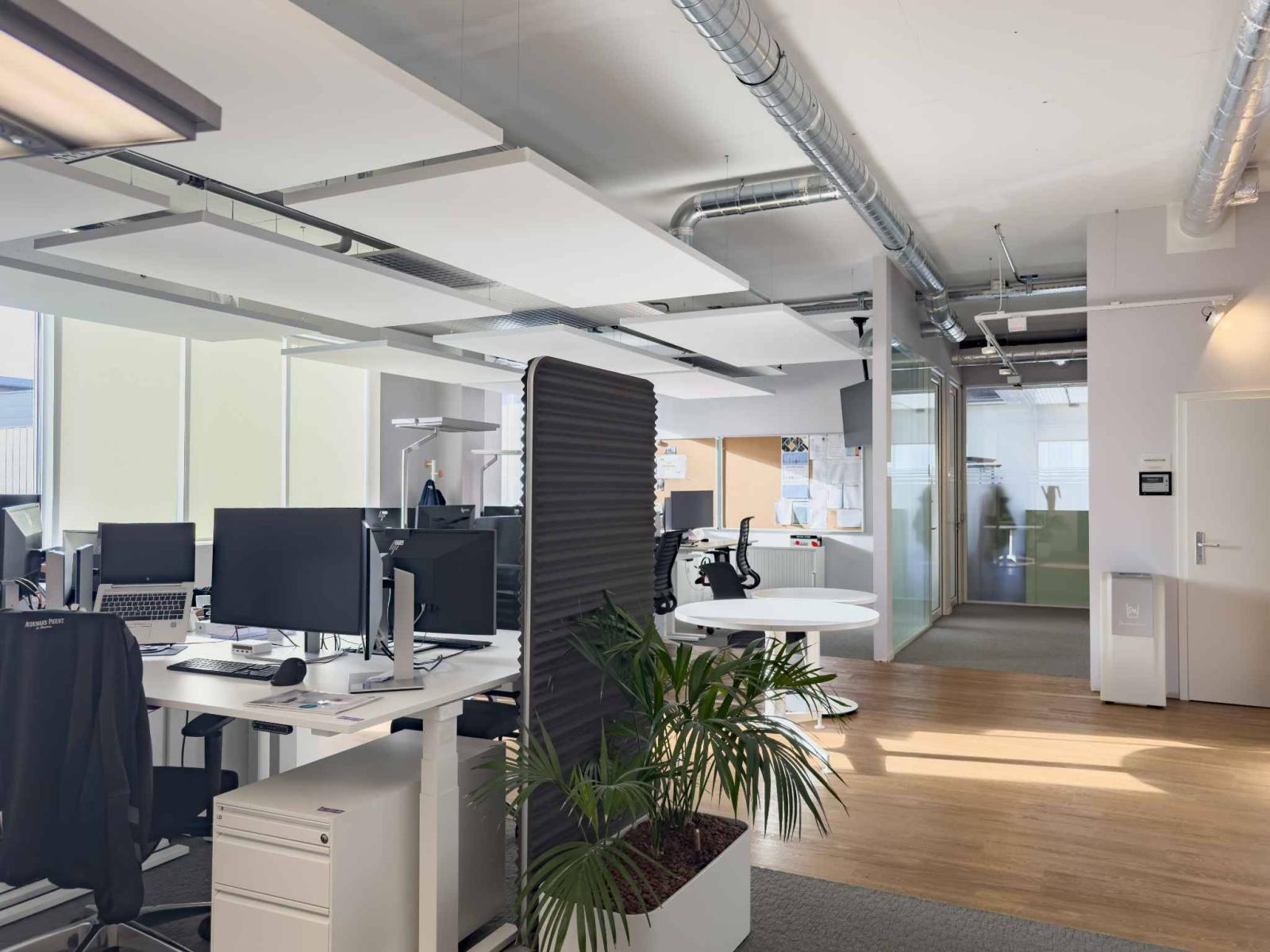 Ateliers et bureaux aménagés de 350 m² – Meyrin