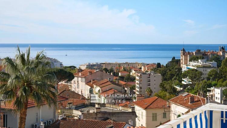 Exclusivité - Appartement 3 pièces avec vue mer - Cannes Stanislas