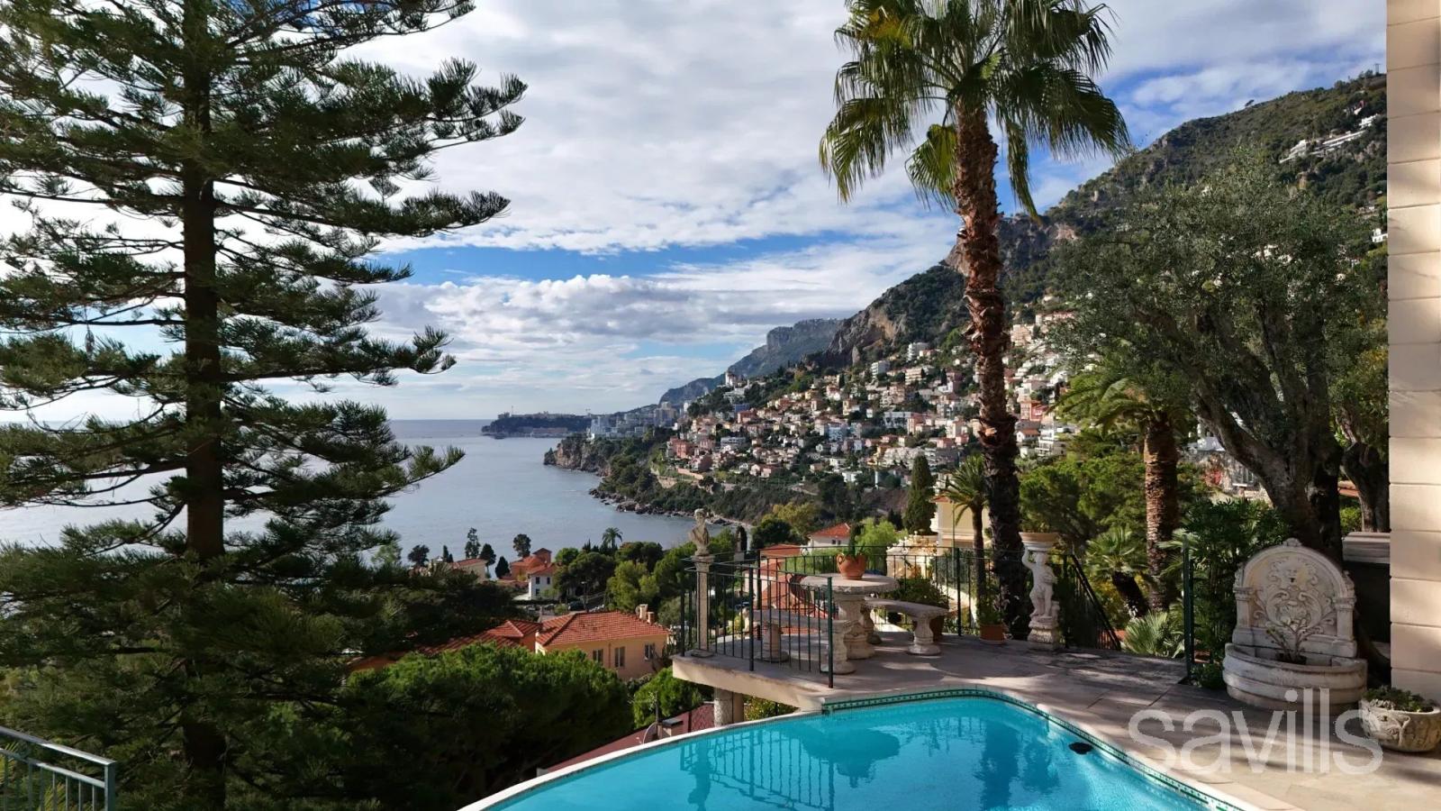 Villa Belle Epoque à la frontière Monegasque