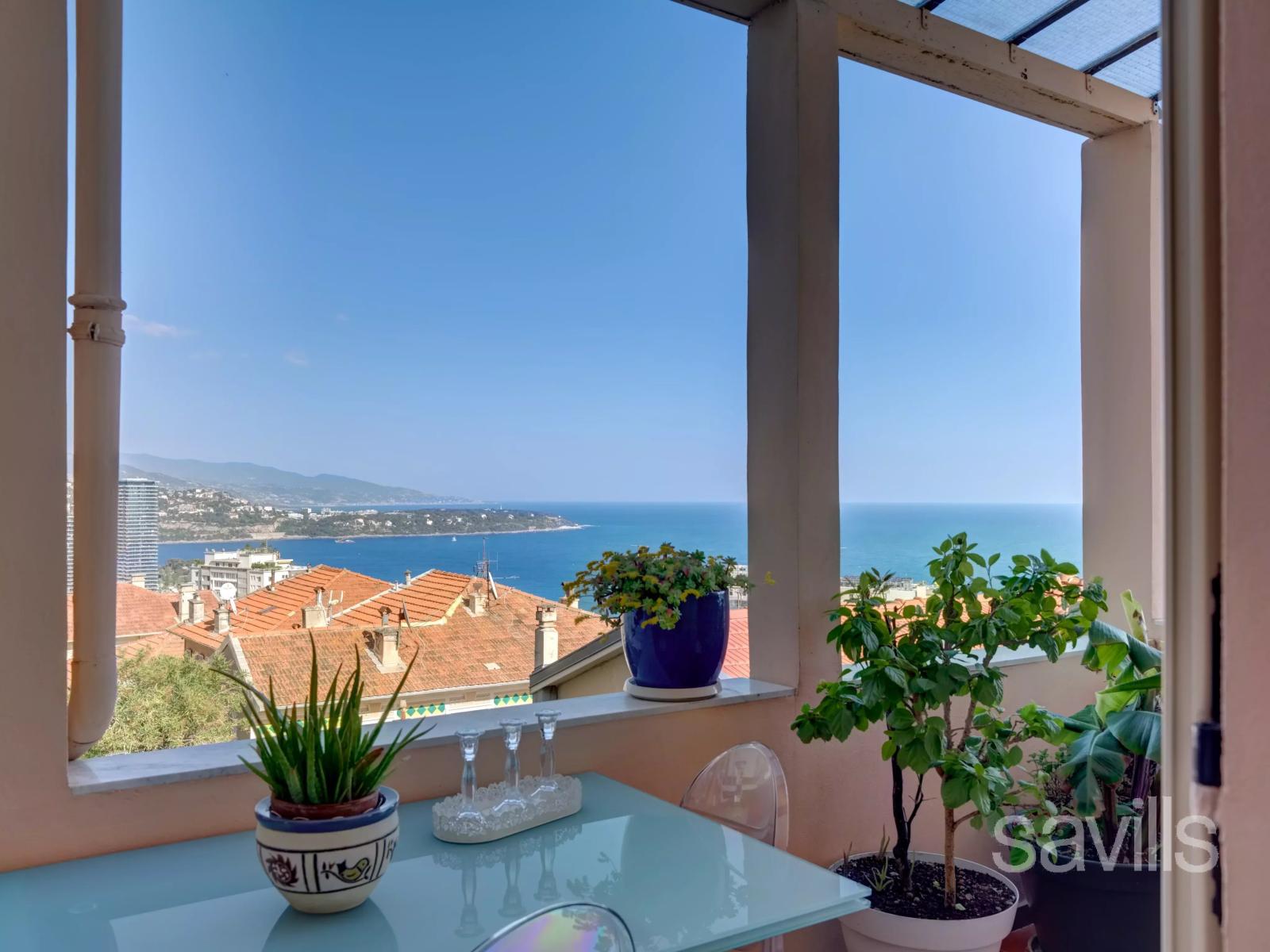 Charme de l'ancien avec une vue panoramique sur Monaco