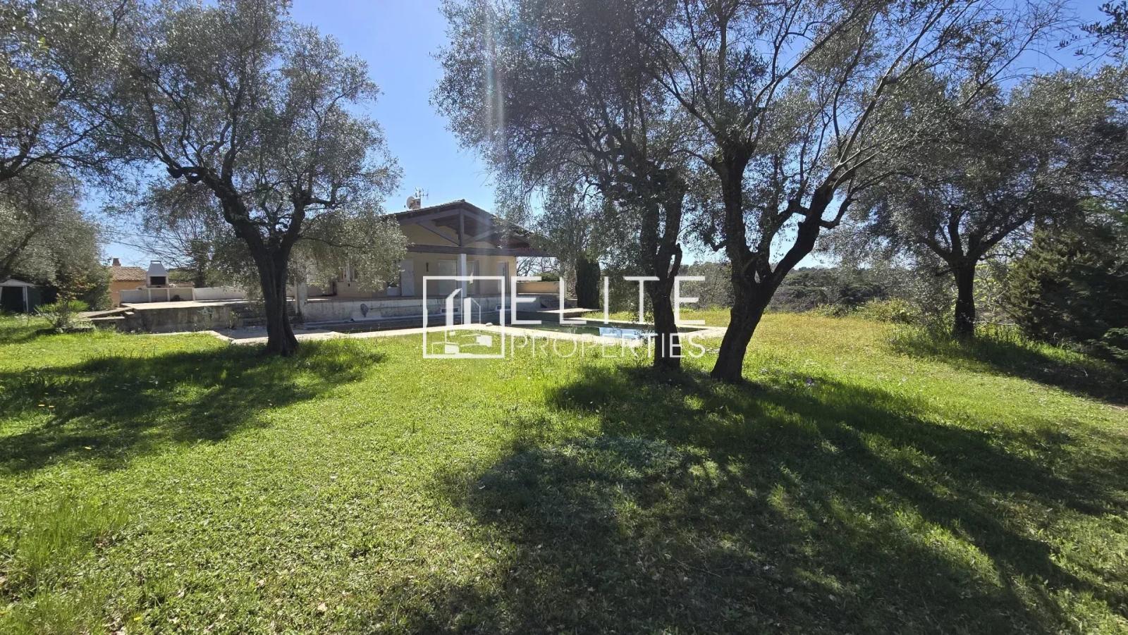 HAUT DE VILLA 4 PIÈCES 92 m² AVEC PISCINE PRIVATIVE – VALBONNE