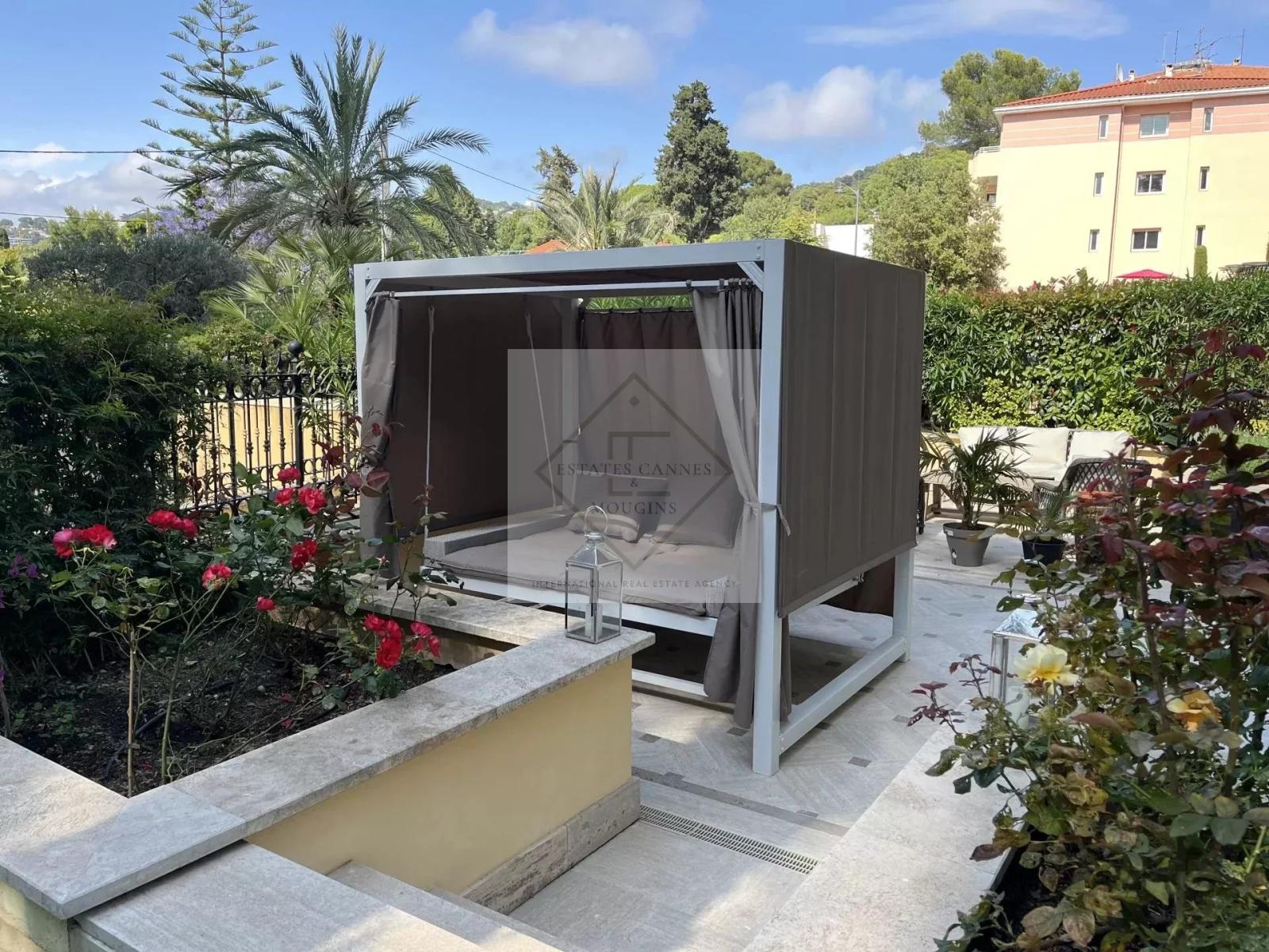 Lumière et Charme Belle Époque, Appartement trois pièces CANNES