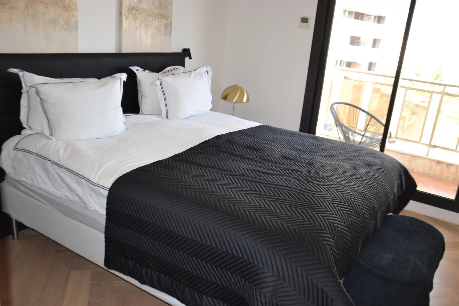 Appartement de 2 chambres rénové et meublé