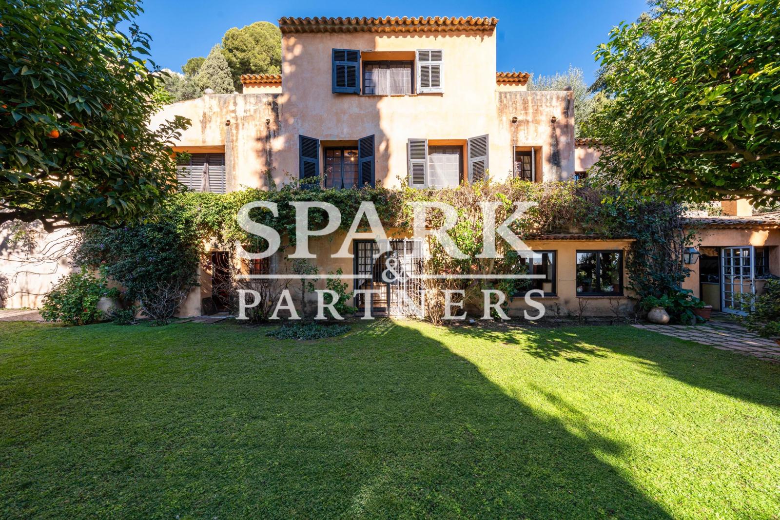 Roquebrune-Cap-Martin - Magnifique propriété - vue mer