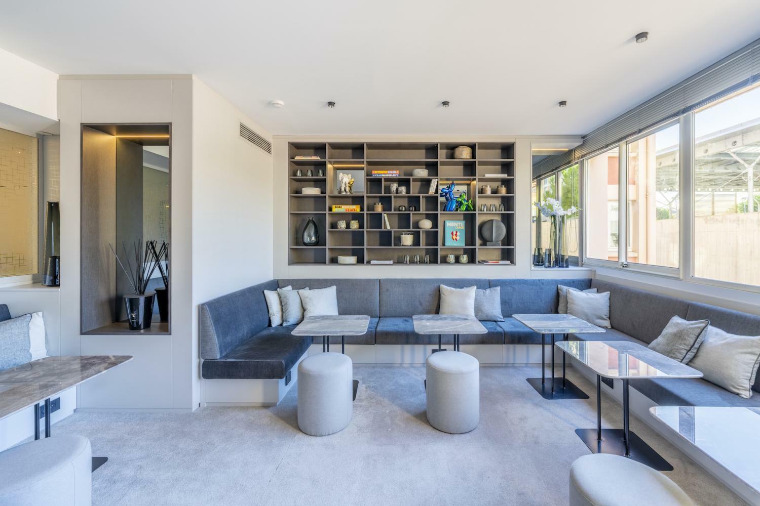 FONTVIEILLE: bureau de 18m2 en location