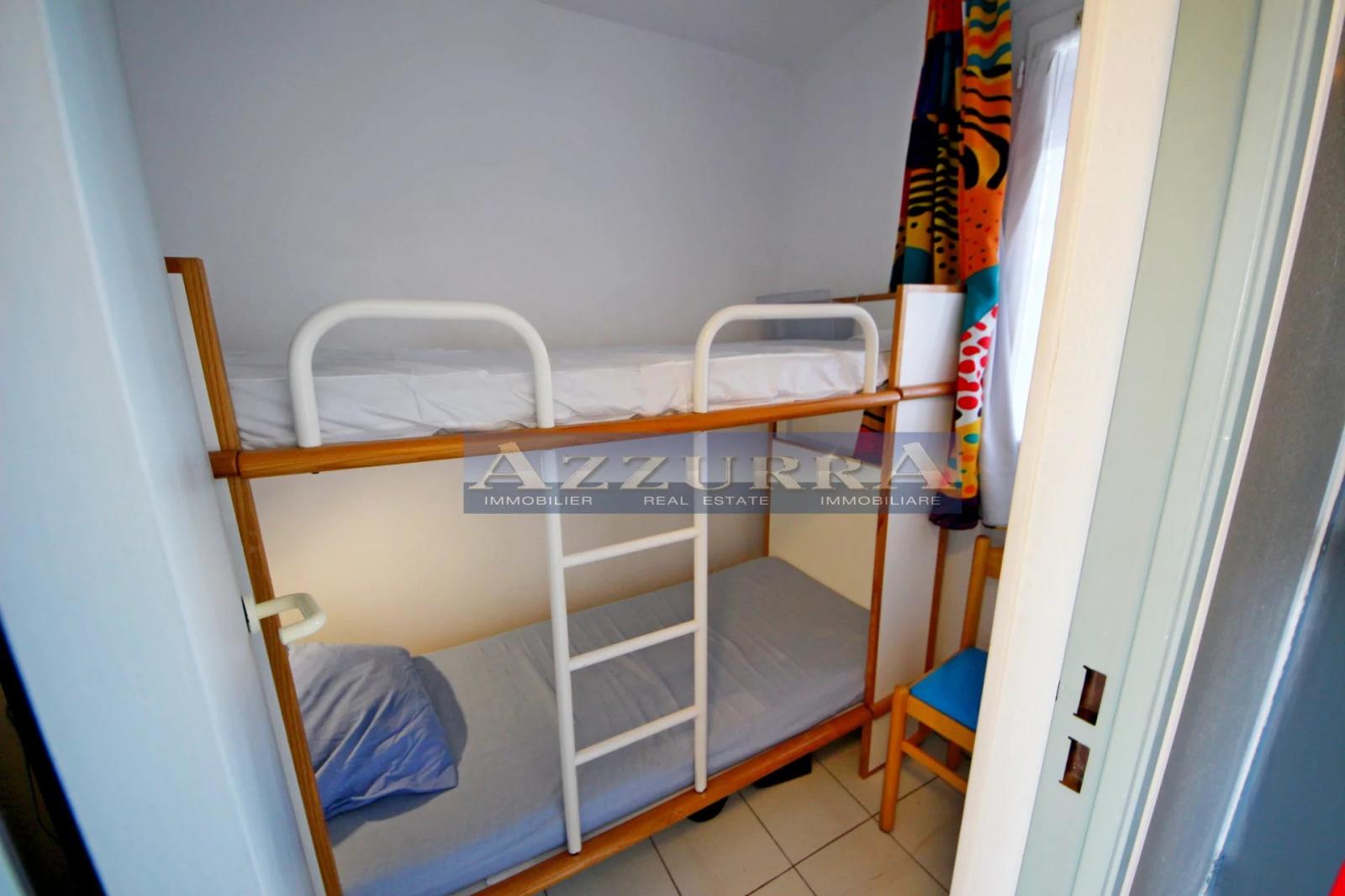 AGAY CAP ESTEREL LE HAMEAU: superbe 3 pièces meublé pour 6 personnes. Expo Sud, parking privé. Vue mer panoramique