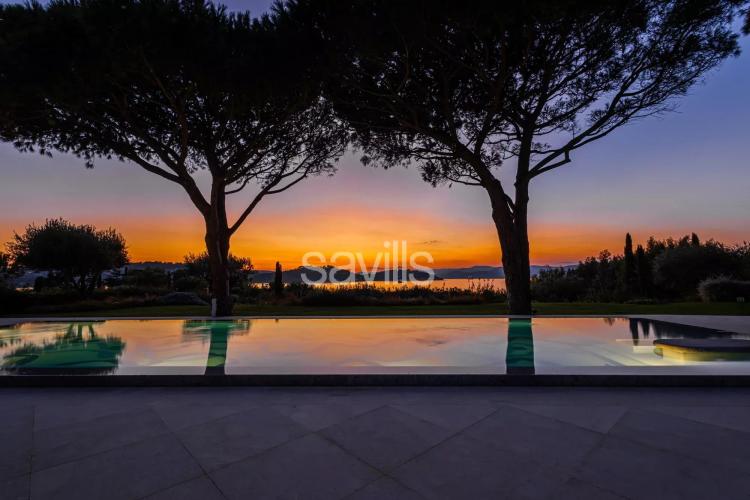 Luxe absolu face à la baie de Saint-Tropez