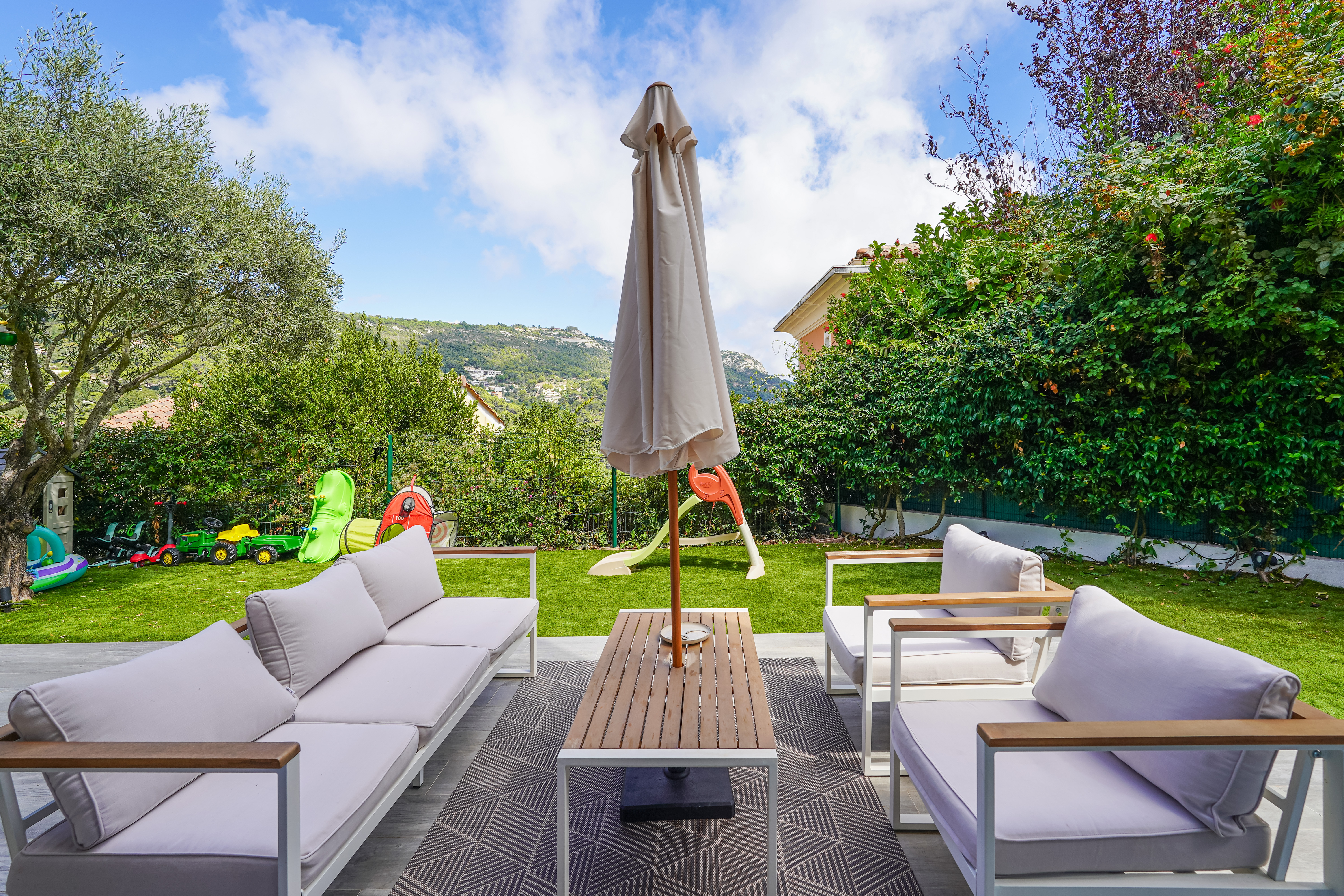 ce58b_terrasse-e-ze-valeri-agency-by-jm-barei--1790157726.jpg