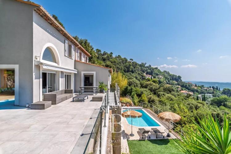 Grasse - Villa familiale avec vue mer panoramique et appartement indépendant