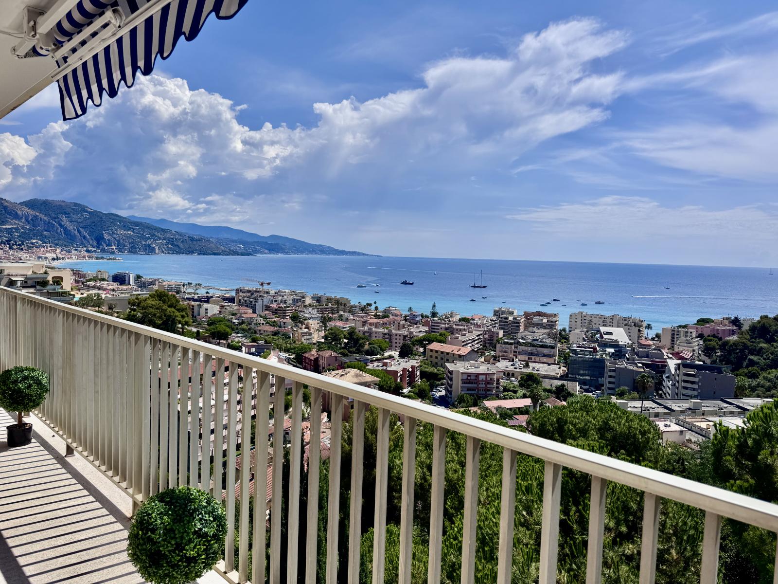 Luxueux appartement rénové – Cap Martin