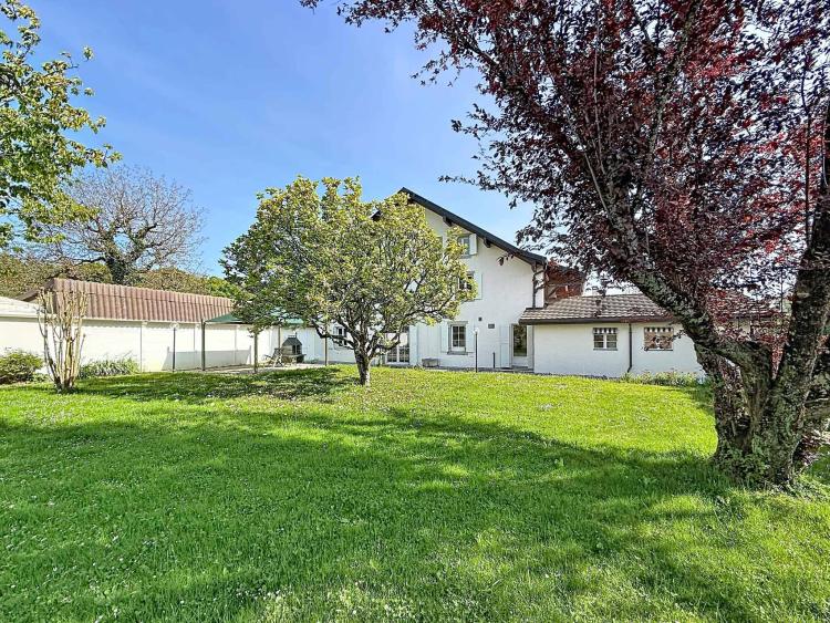 En EXCLUSIVITÉ ! Magnifique maison authentique au charme indéniable