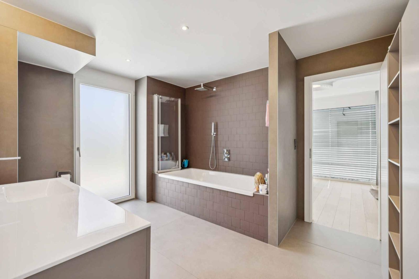 Villa contemporaine à la vue exceptionnelle