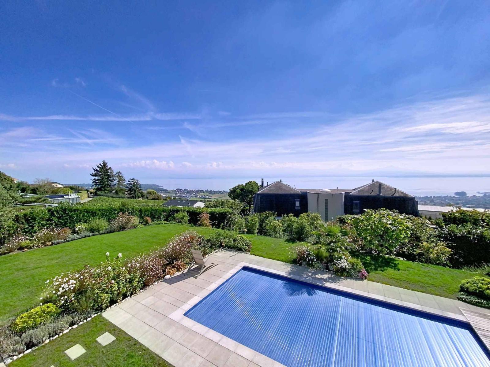 Propriété d’exception avec vue panoramique sur le lac et le Mont-Blanc