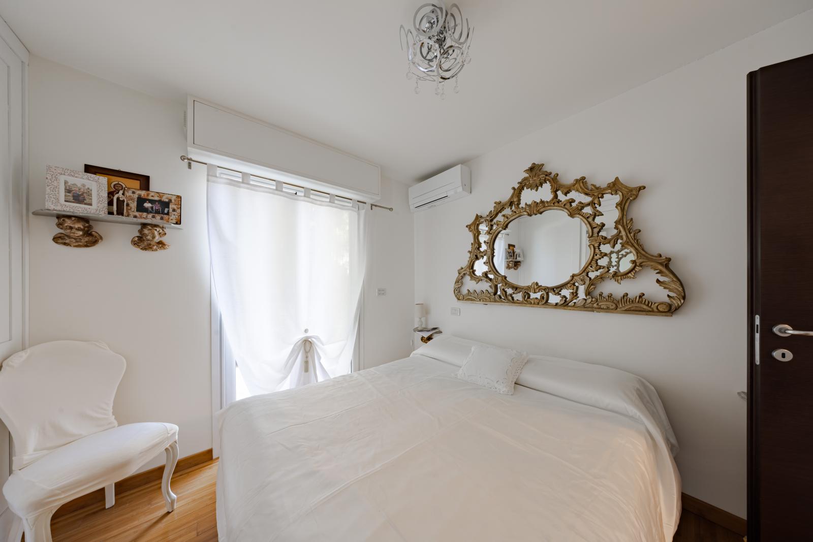 UNIQUE 3 CHAMBRES AVEC VUE MER PROCHE DE MONACO