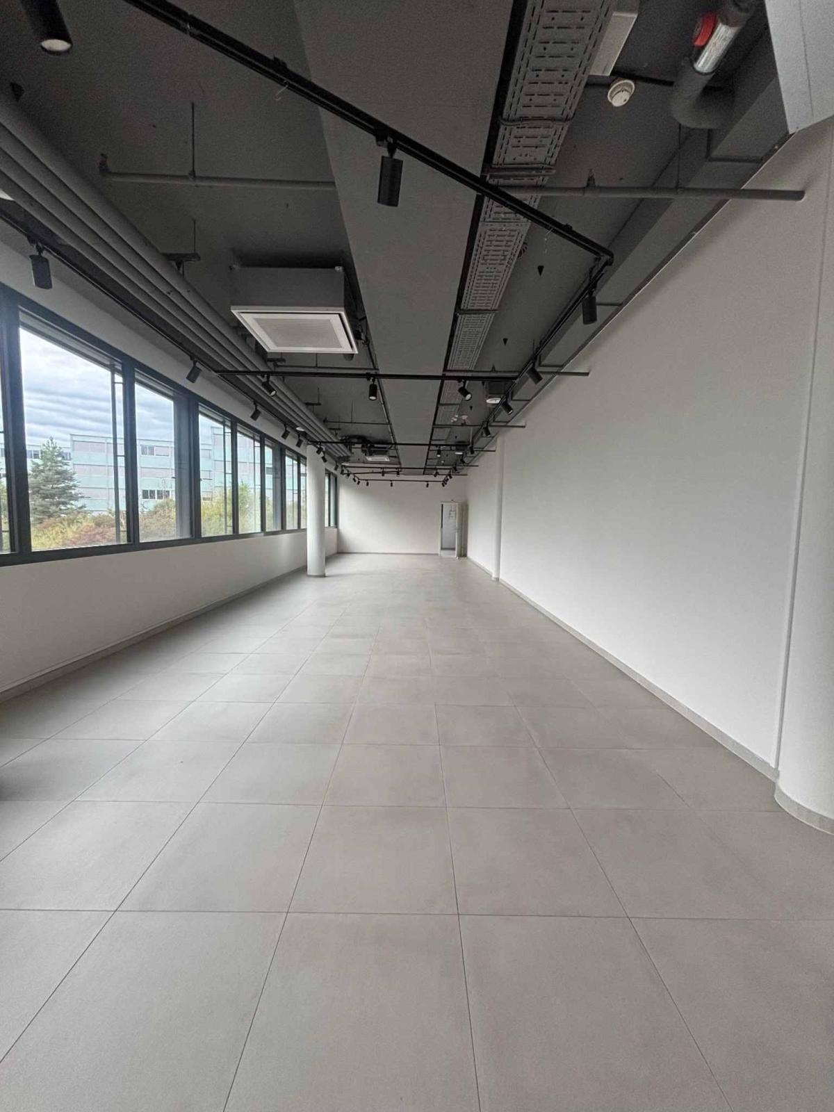 ARCenter – Arcade commerciale de 111 m²
