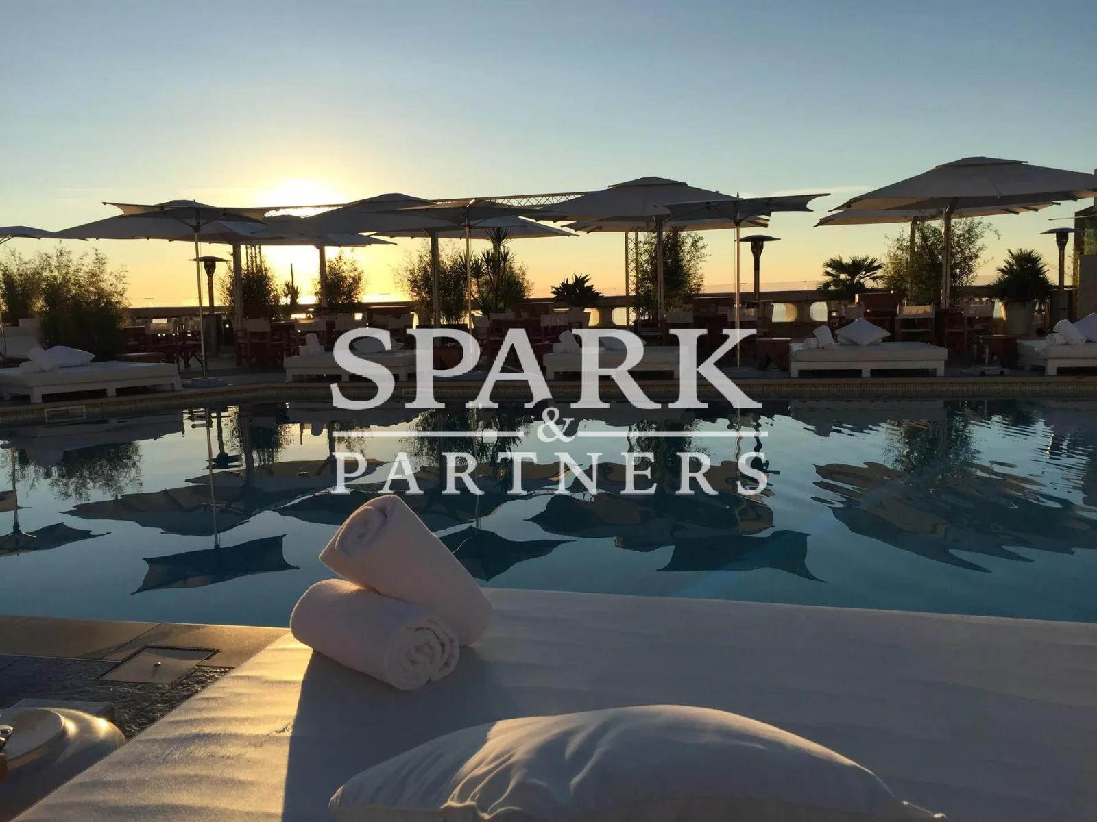 Monaco - Carré d'Or - Studio vue mer dans hôtel prestigieux