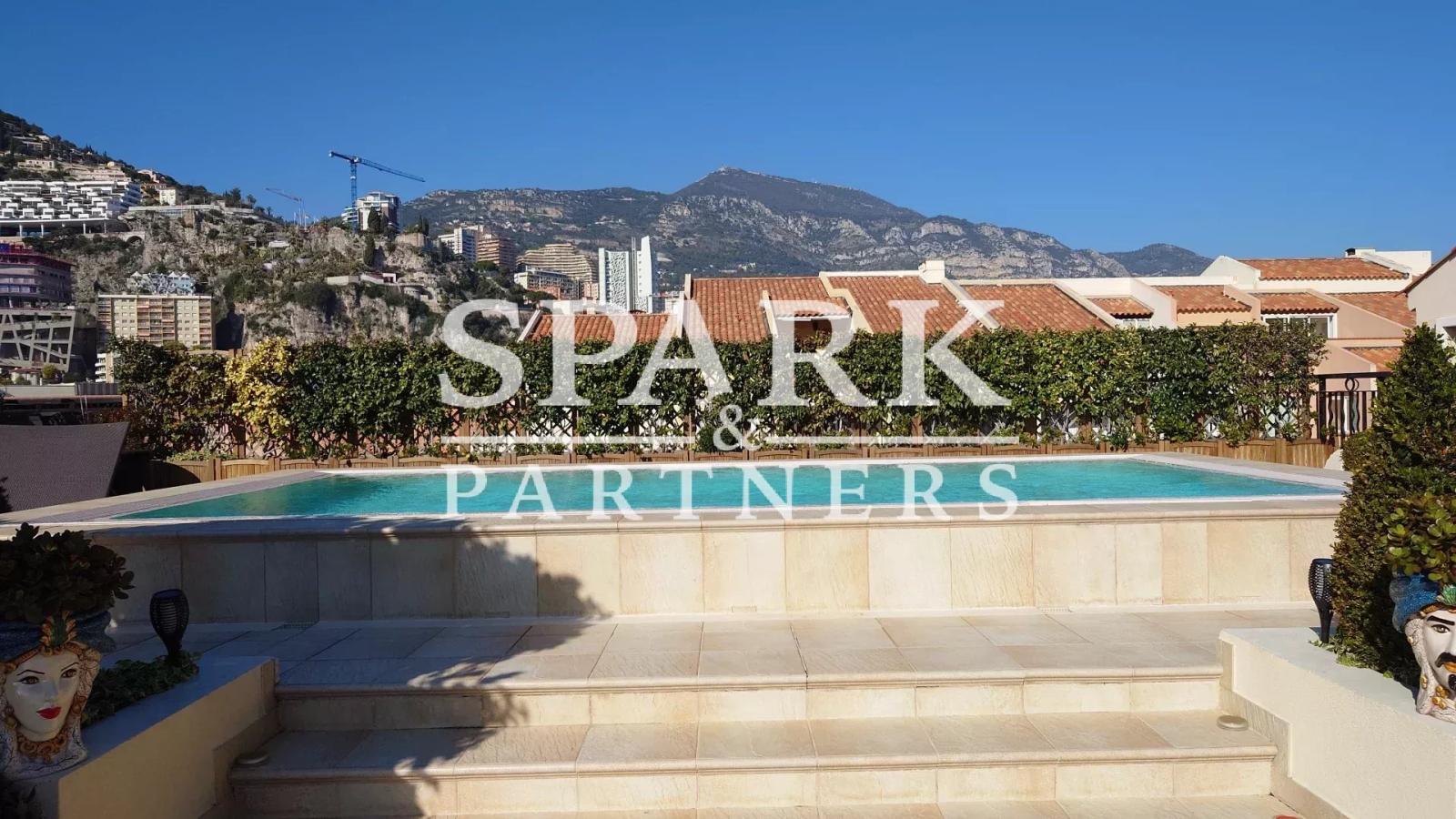 Monaco - Fontvieille - Rare penthouse luxueux de 7 pièces