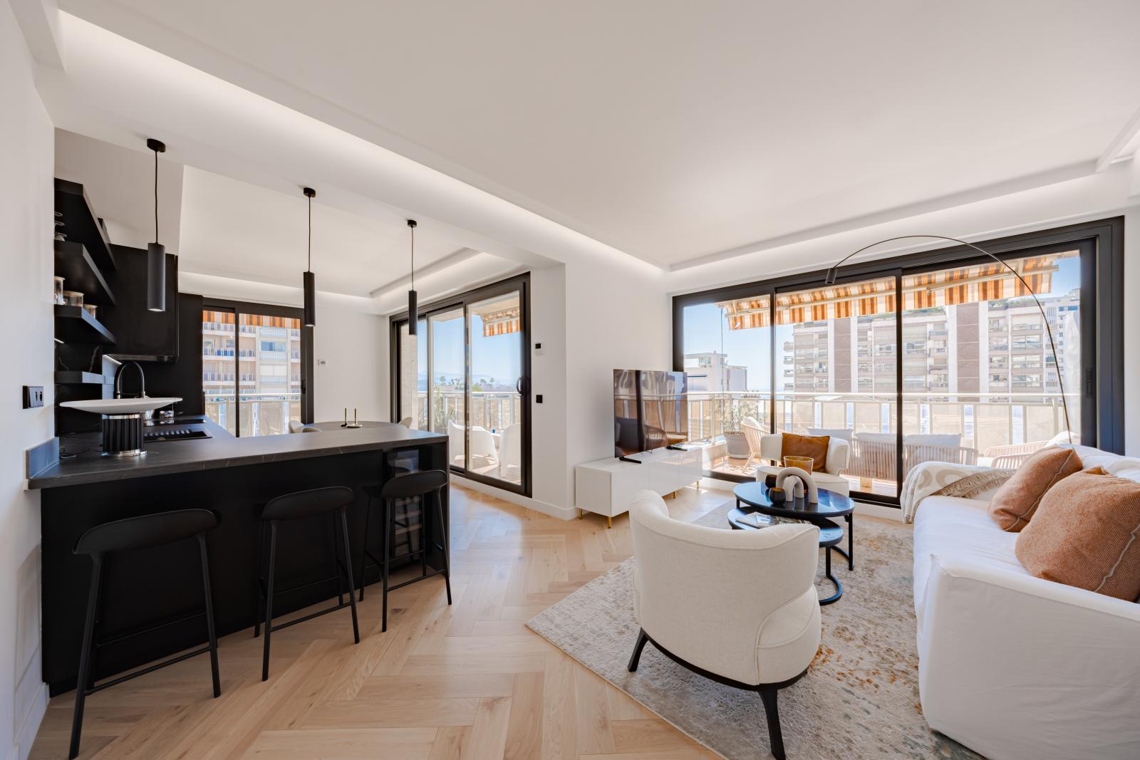 MAGNIFIQUE 3 PIECES RENOVE ET CENTRAL AVEC PARKING
