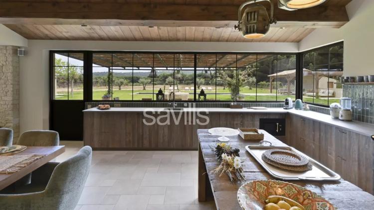 Magnifique ferme rénovée à proximité immédaite de la plage de Pampelonne et de Saint-Tropez