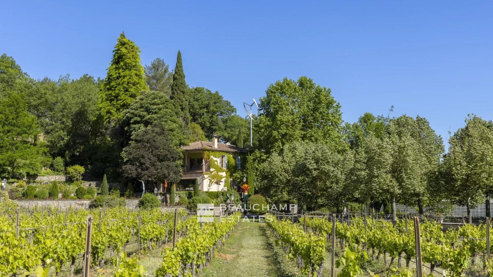 Domaine viticole d’Exception 11 chambres  - Aix-en-Provence
