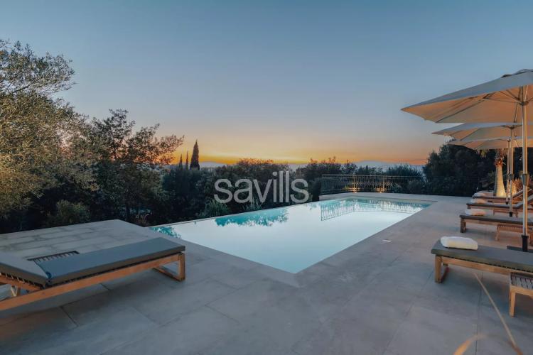 Villa Familiale avec cinq Suites, Piscine à débordement , vue Mer