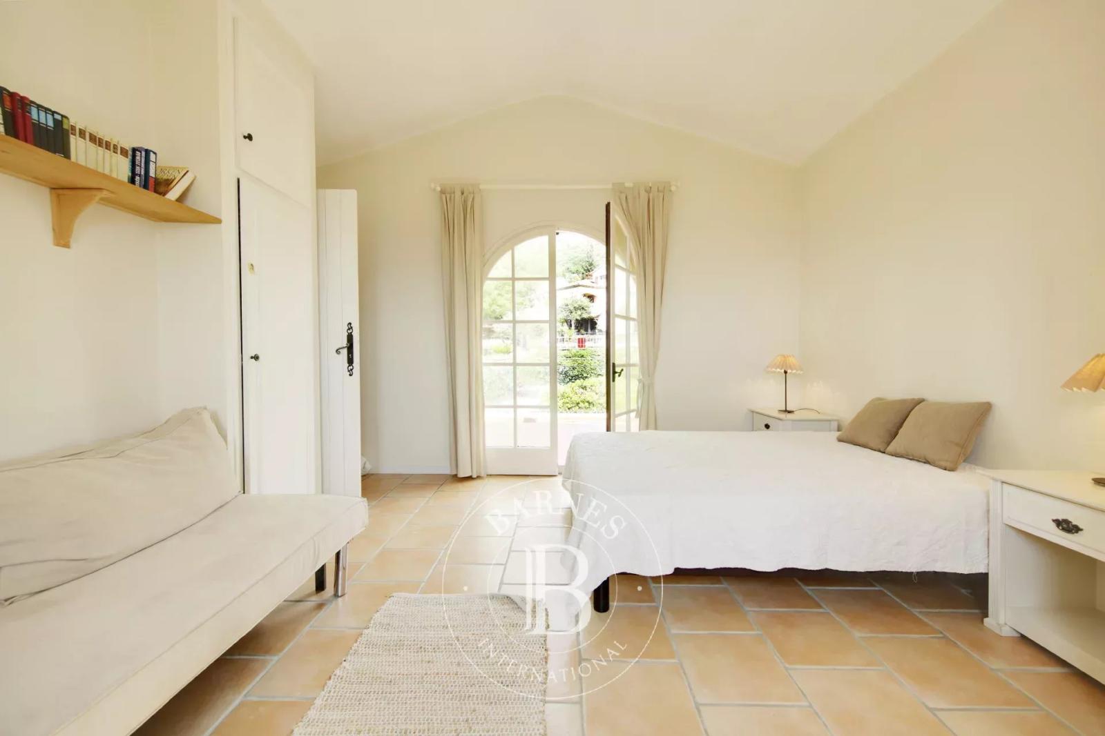 Villa Provençale avec Vue Panoramique Mer et Collines