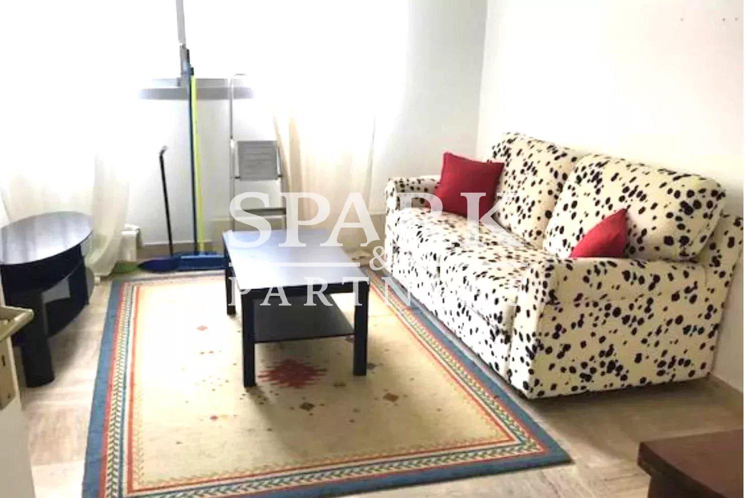 Monaco - Saint Roman - Studio a rafraichir