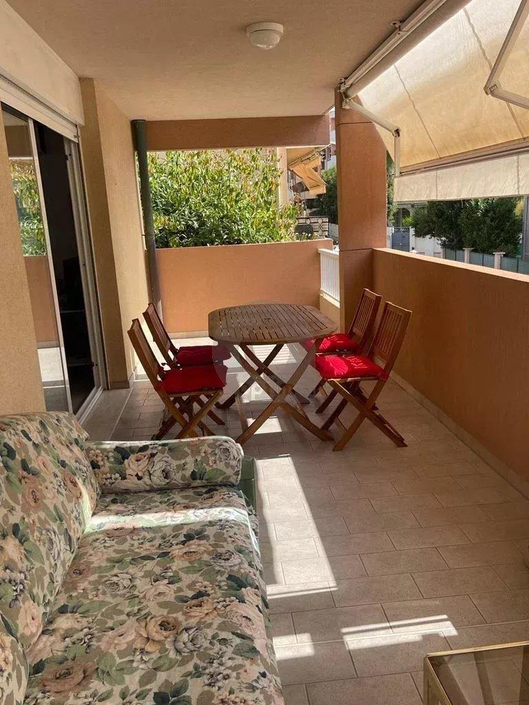 Roquebrune Cap Martin - Appartement deux pièces - terrasse - parking