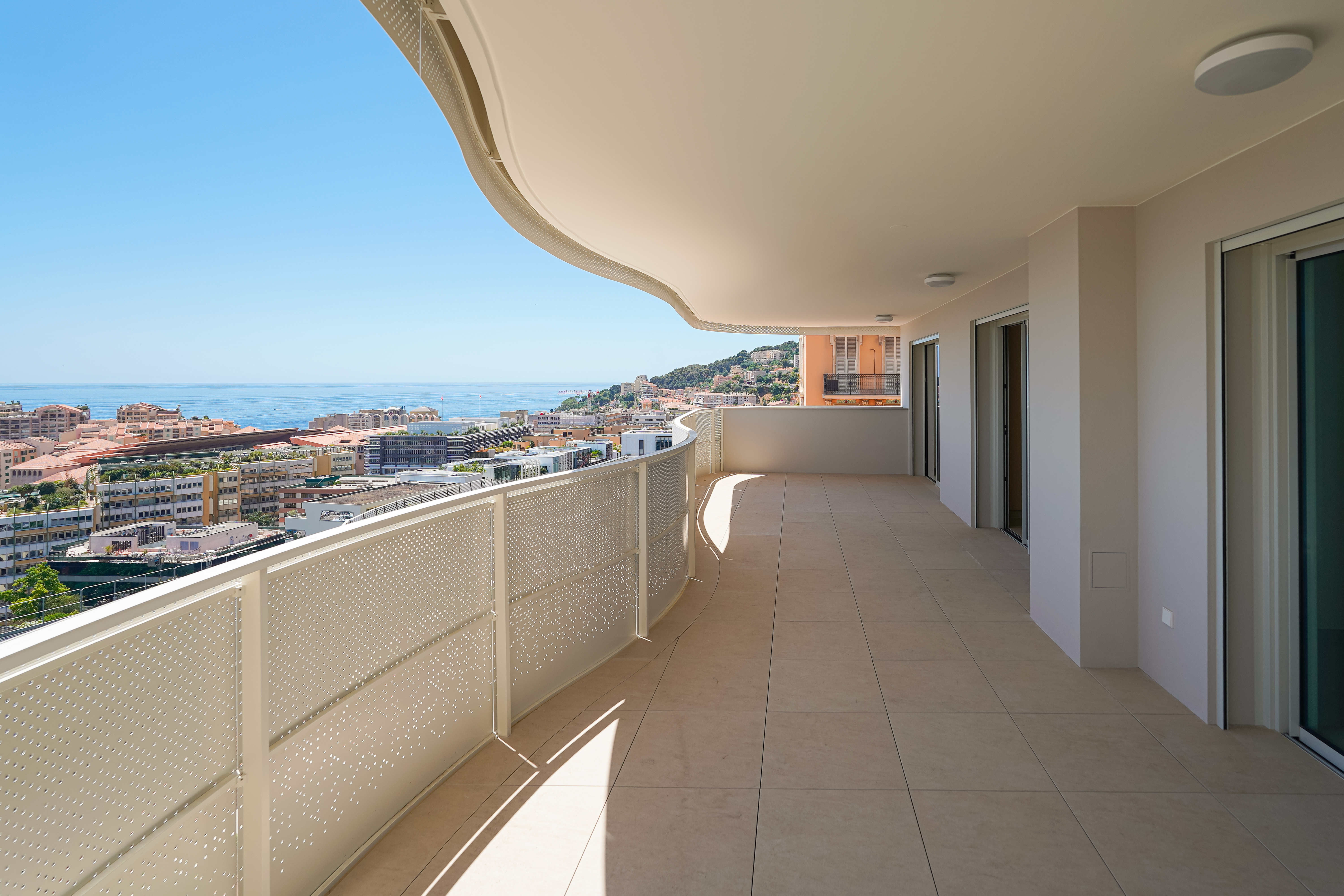 d8cb6_terrasse-2-valeri-agency-barnes-monaco-1781881042.jpg