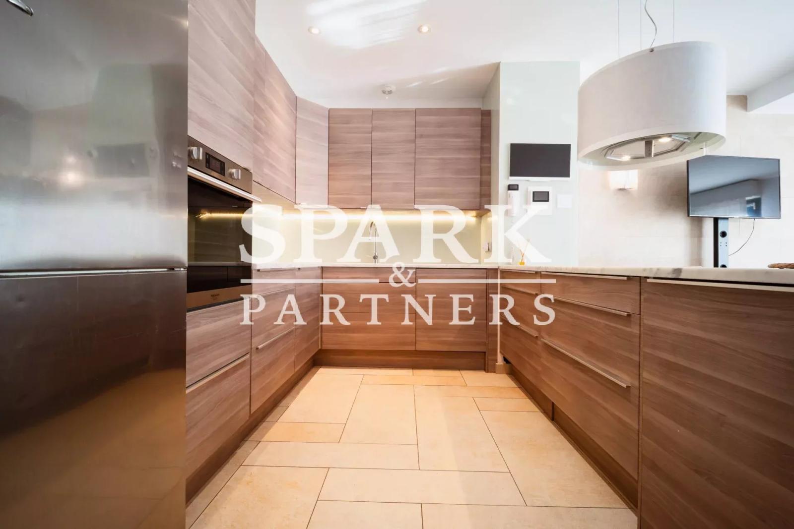 Beausoleil - Superbe appartement 4 pièces - vue imprenable sur la mer