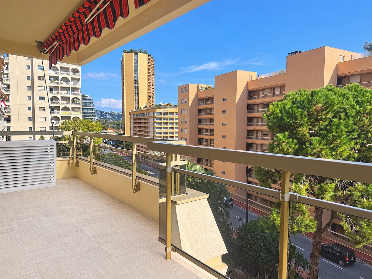d9b63_balcon-1793120259.jpg