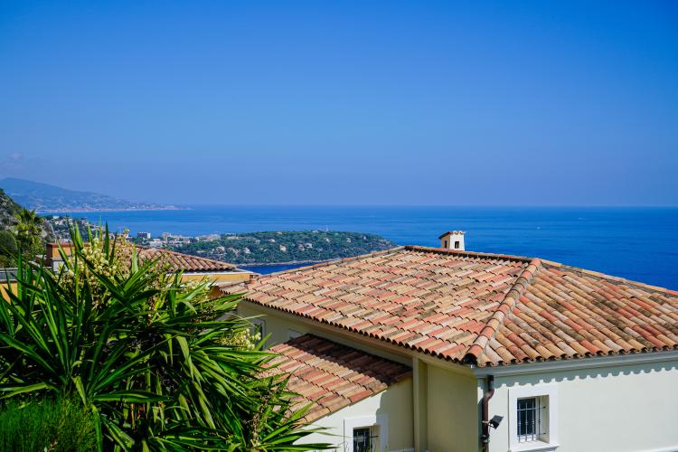 BEAUSOLEIL - APPARTEMENT 4 PIÈCES - VUE MER PANORAMIQUE