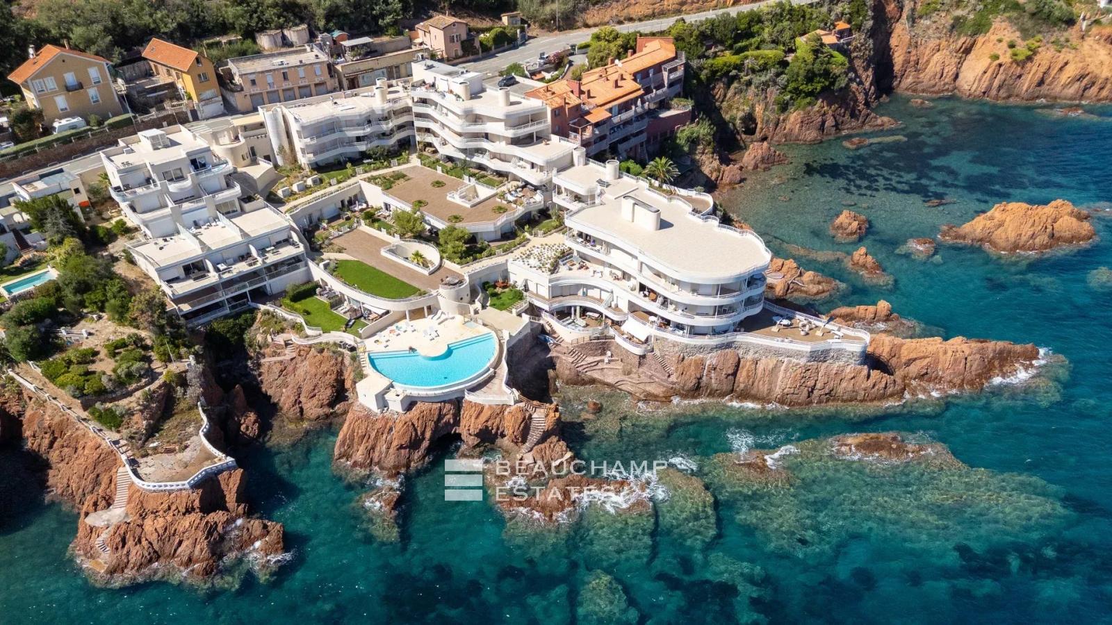 Appartement moderne avec vue mer - pieds dans l’eau - Le Trayas - Le Cap Nérée