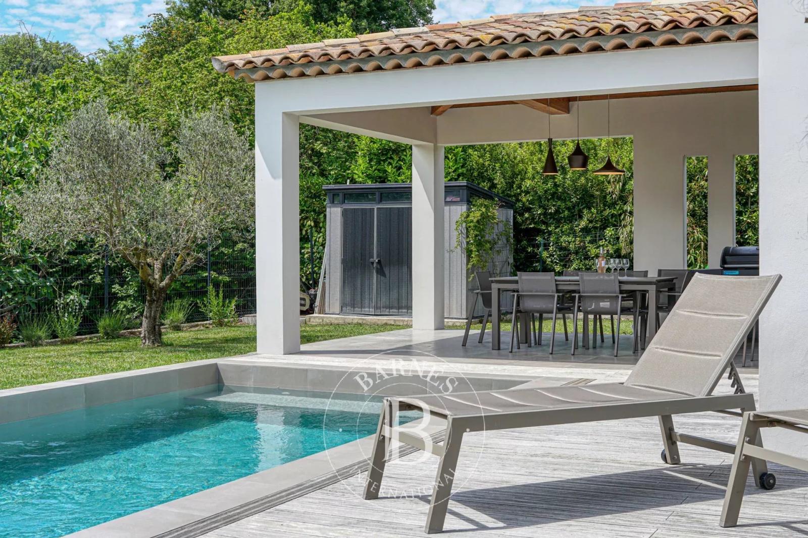 Valbonne - Proche du village - Maison moderne - 6 couchages - Piscine