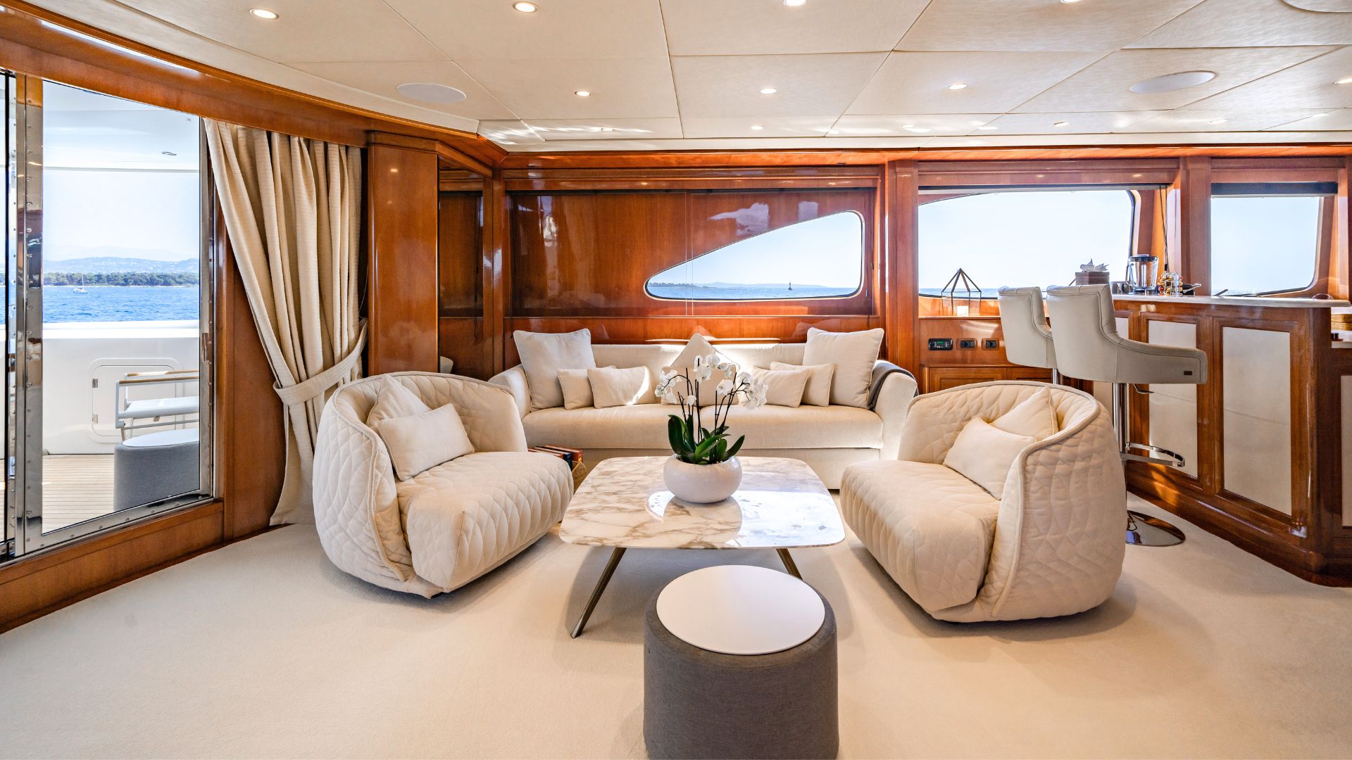 fLysJ_yacht_renove_2024.jpg