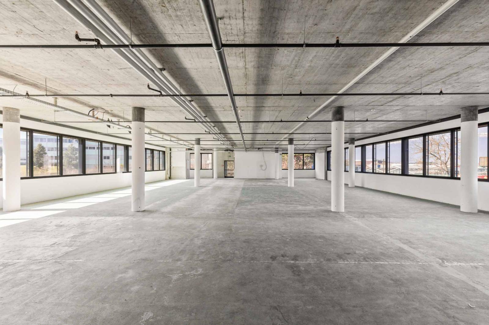 ARCenter – 492 m² de bureaux semi-aménagés à Vernier