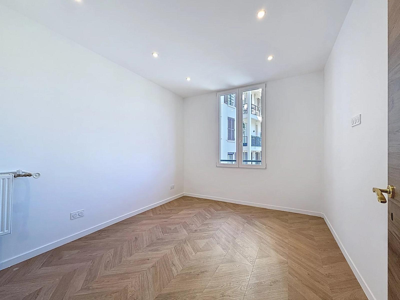 CANNES - POINTE  CROISETTE