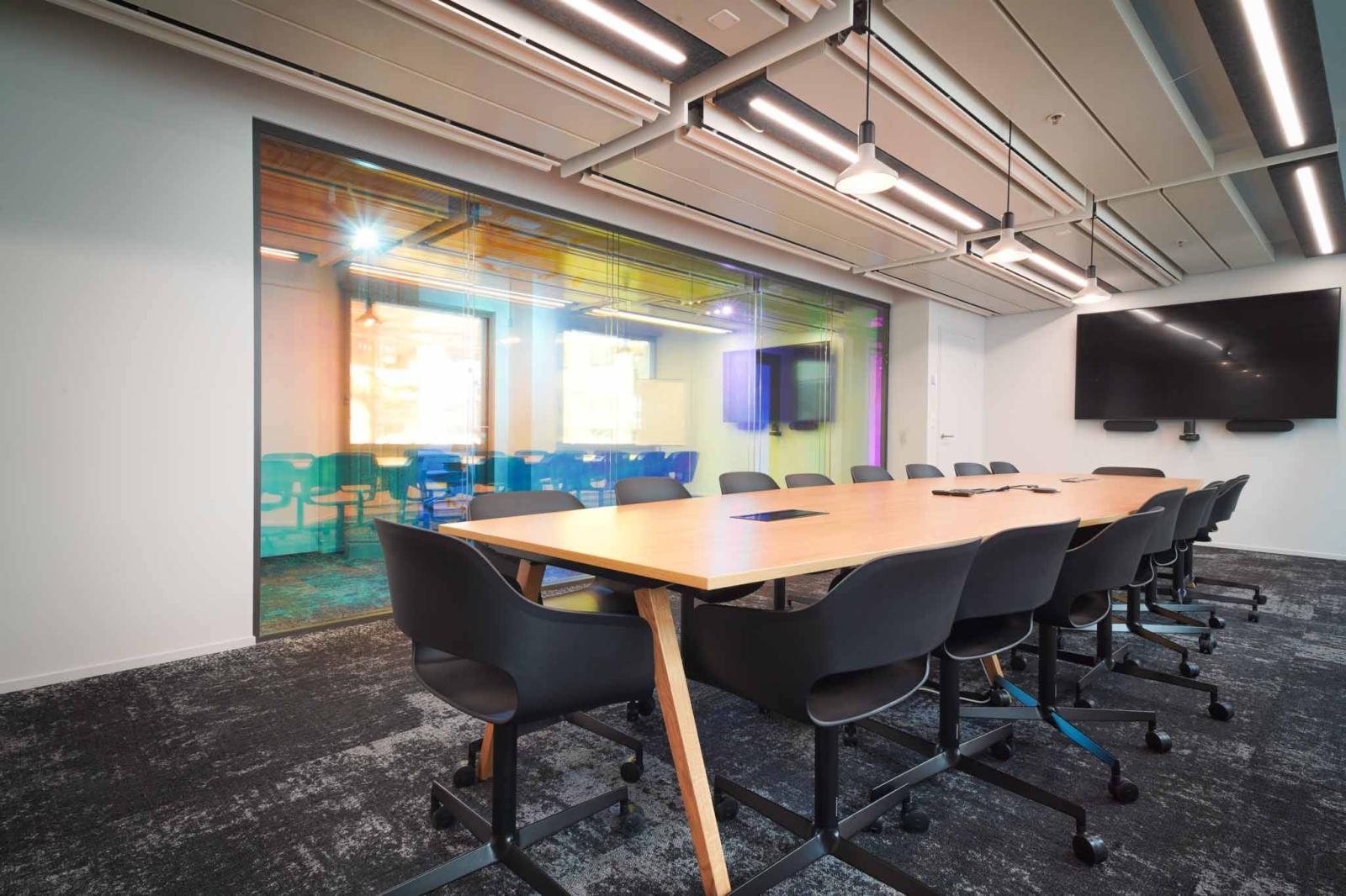 Bureaux de 360m2 à louer dans le complexe Octagon – Un cadre moderne et dynamique