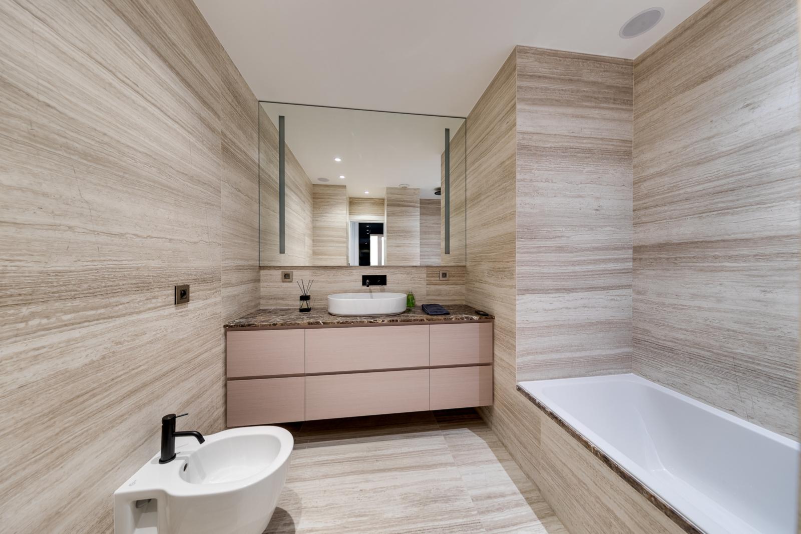 Palais Héraclès : Appartement 4 Pièces Rénové et Vue Directe sur le Grand Prix de Monaco