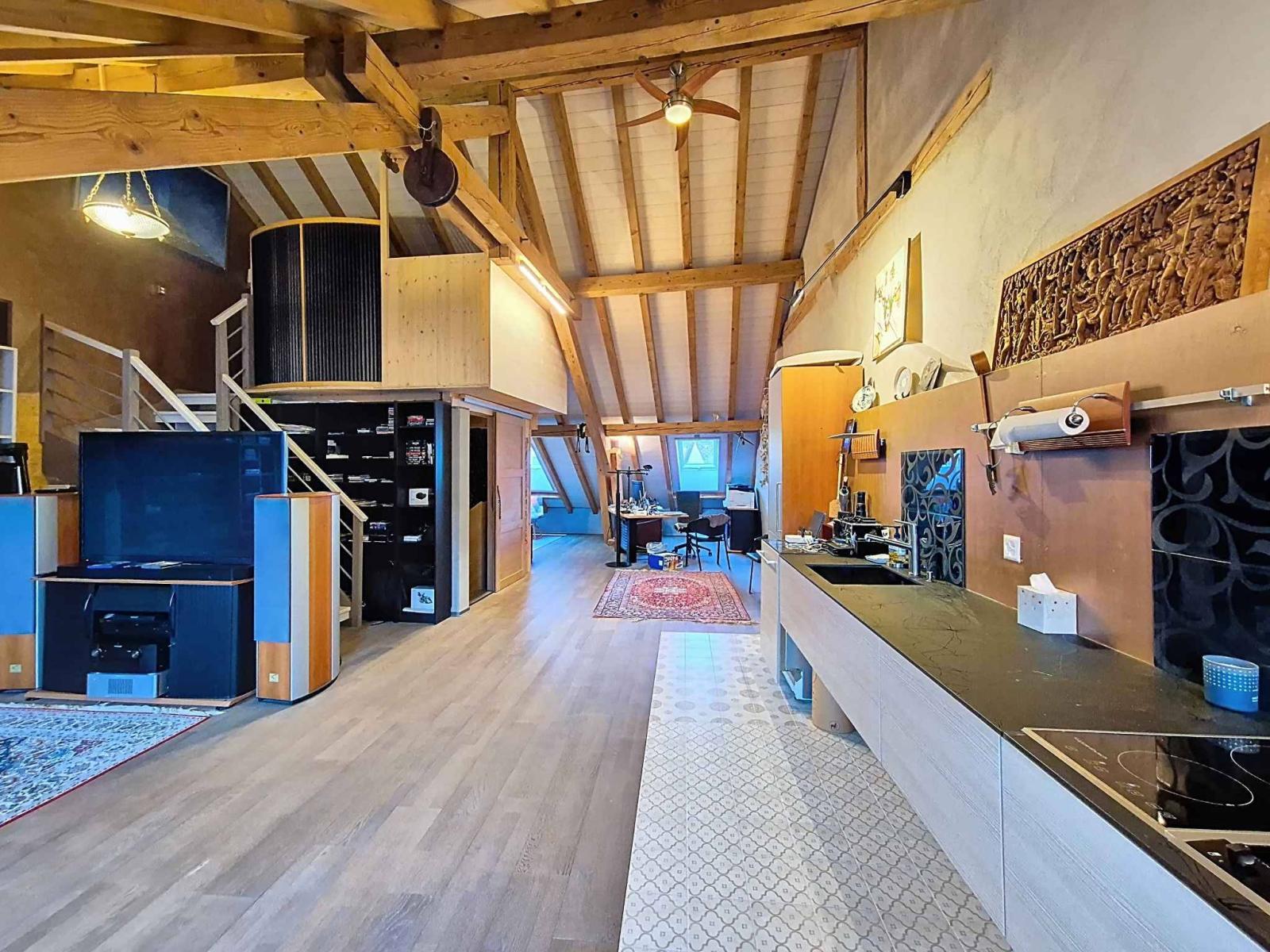 Propriété de caractère au cœur du village 