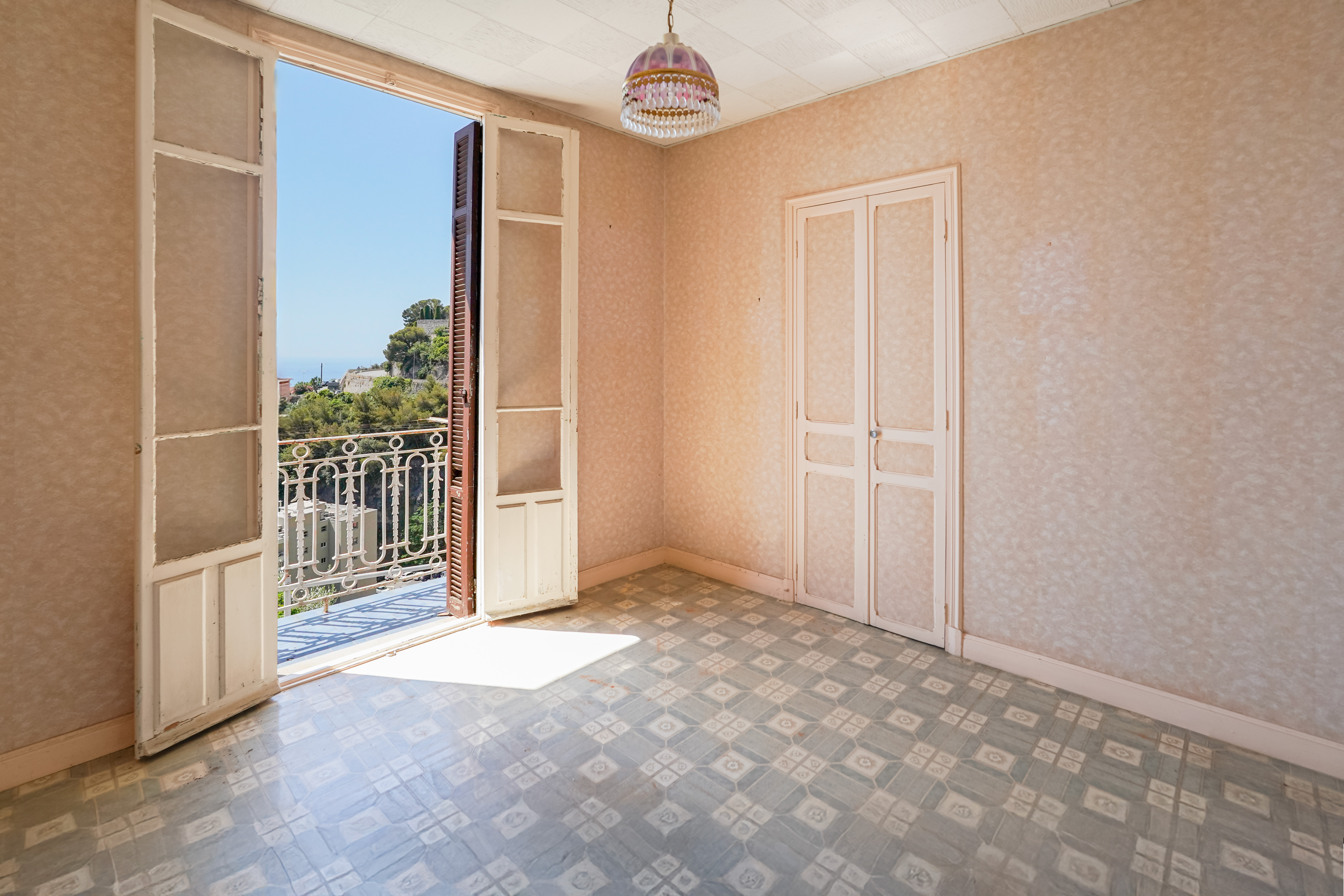 dU20z_sejour-etage-bis-beausoleil-valeri-agency-by-jm-barei--1785244604.jpg