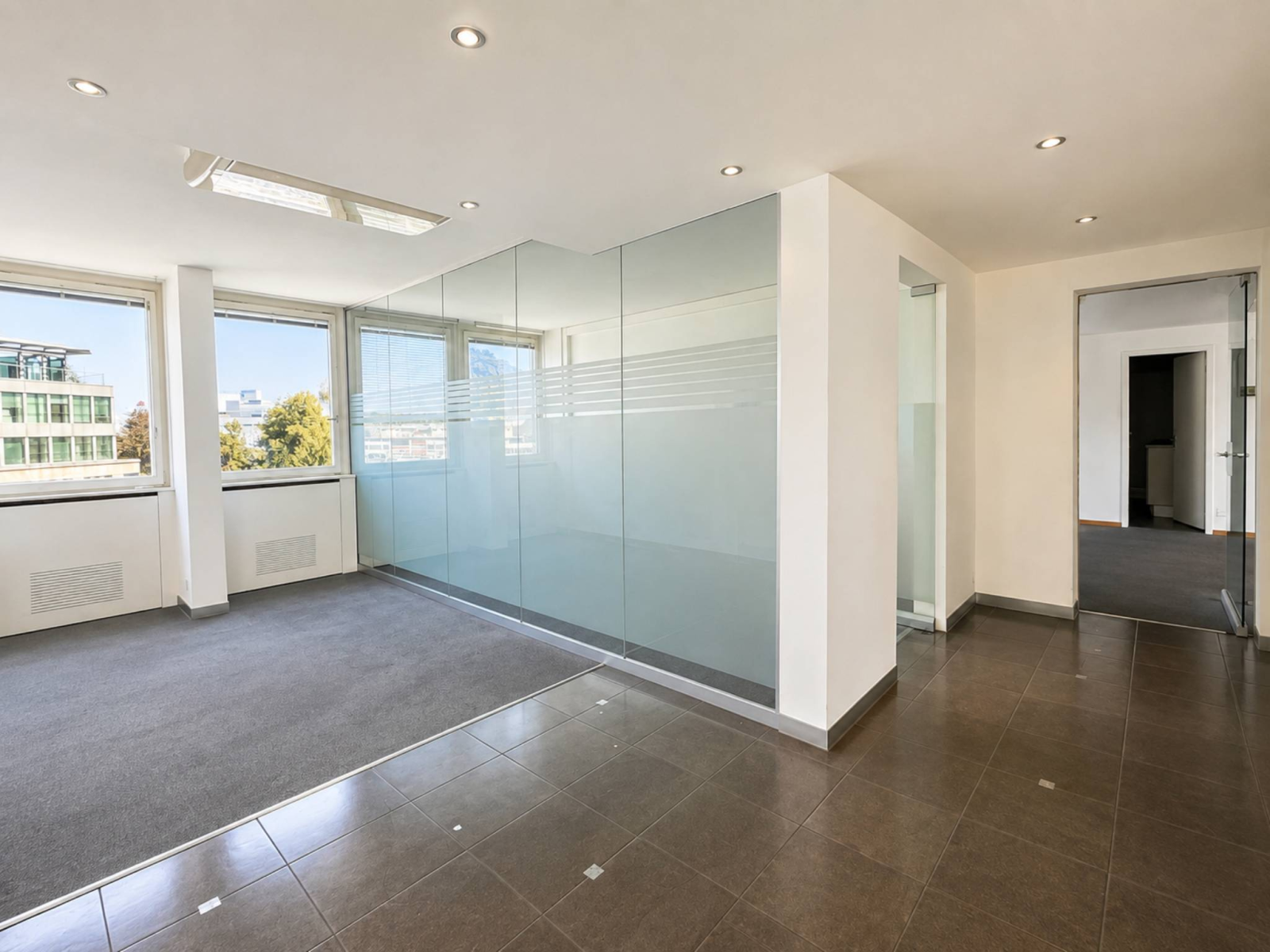 Bureaux 367m2 - Centre-Ville - courte durée