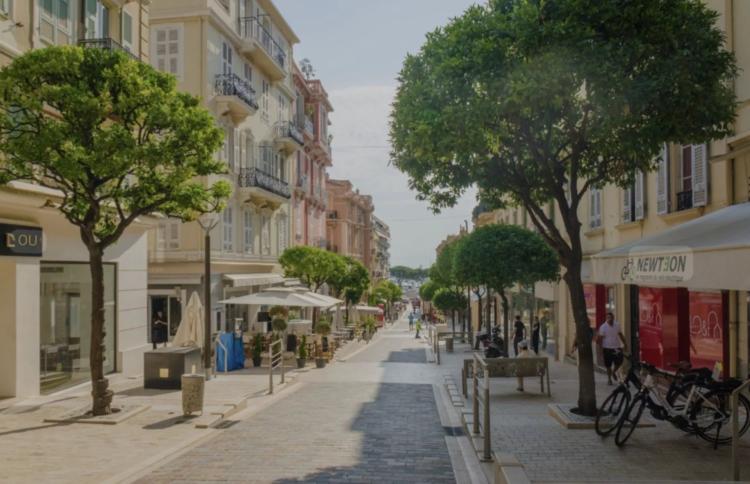 À vendre : Murs commerciaux occupés – Emplacement exceptionnel à Monaco (Condamine, Port Hercule)