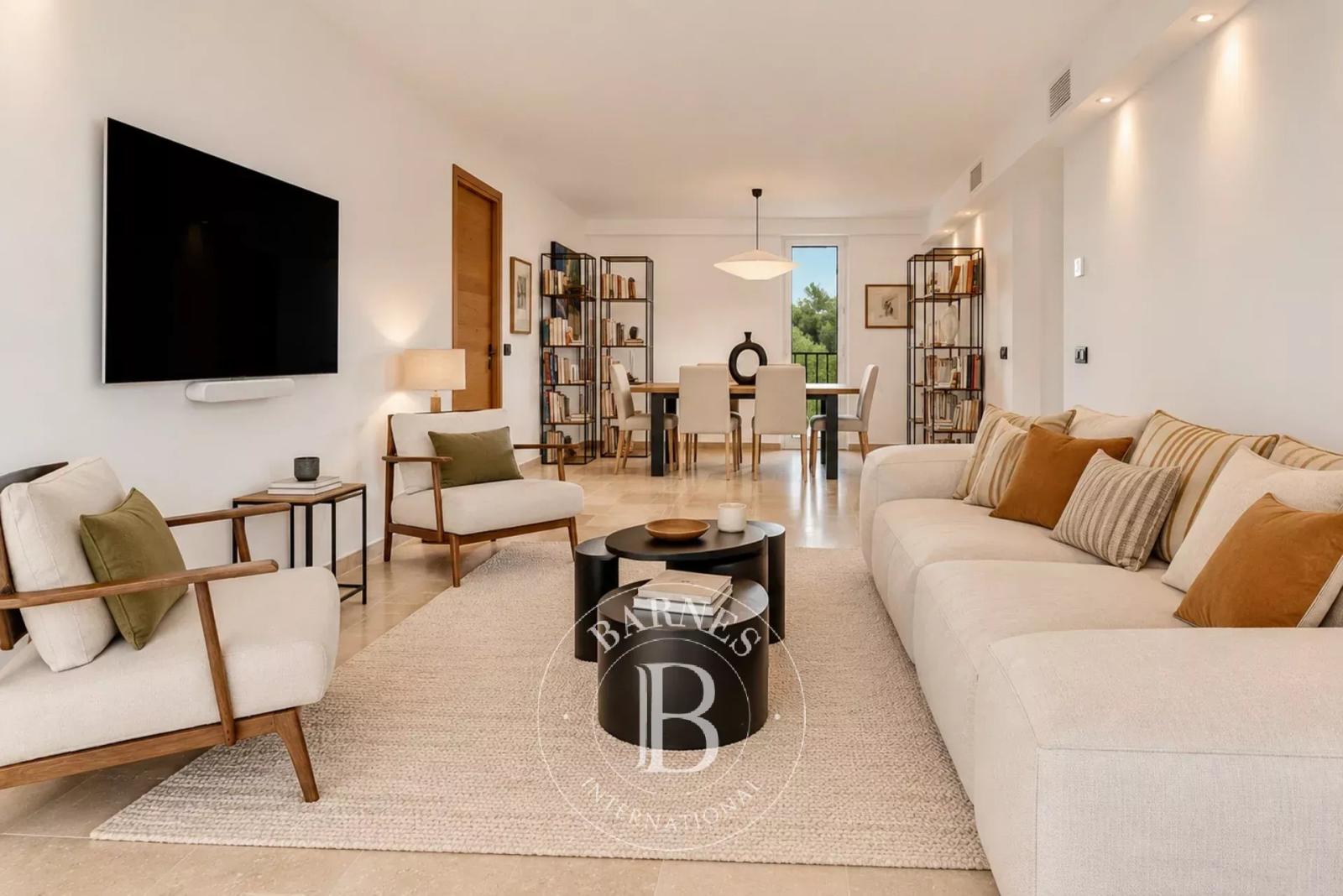 SAINT TROPEZ - APPARTEMENT 3 CHAMBRES CENTRE VILLE