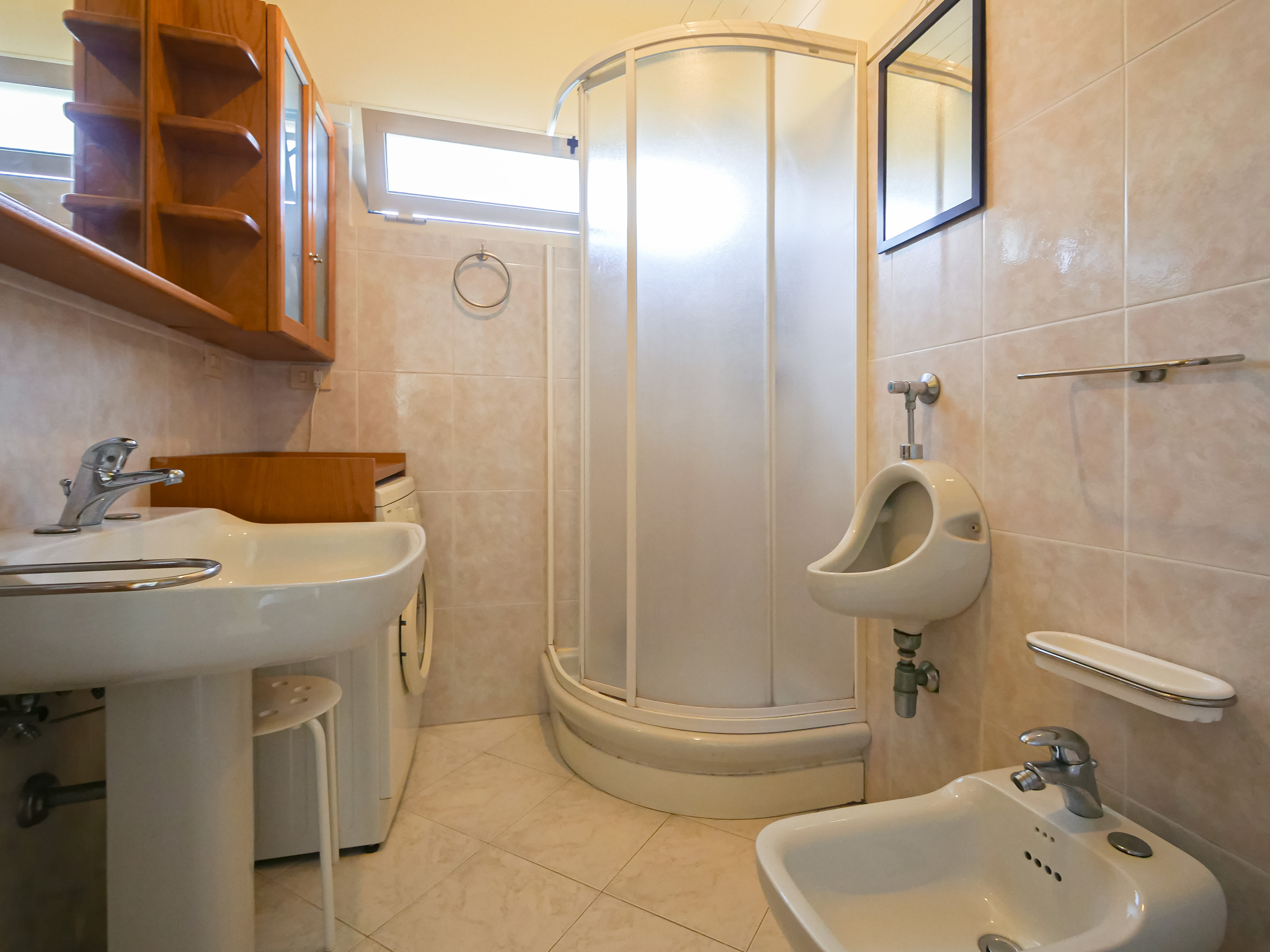 e1272_sdb-roquebrune-cap-martin-valeri-agency-by-jm-barei-1779438786.jpg
