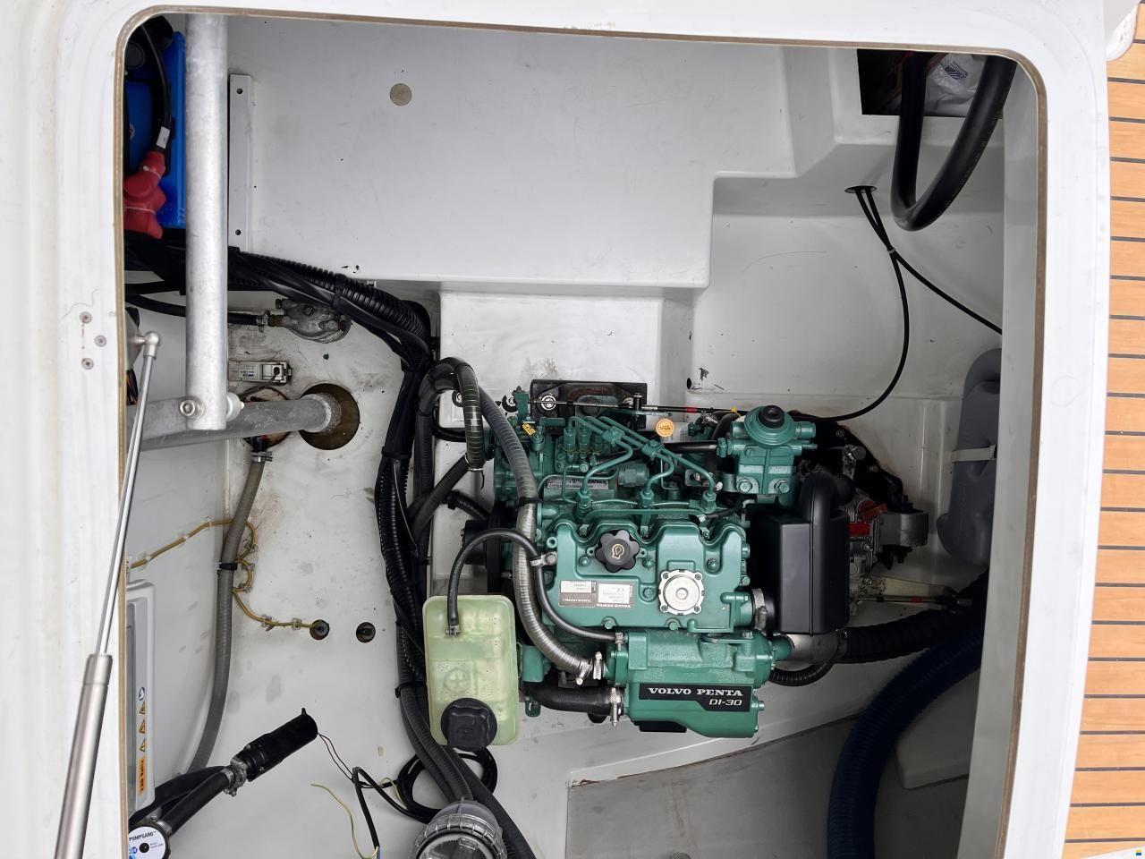 e23ce_70c4b_2016-fountaine-pajot-lucia-40-sail-9423220-20240610085126490-1_xlarge.jpg