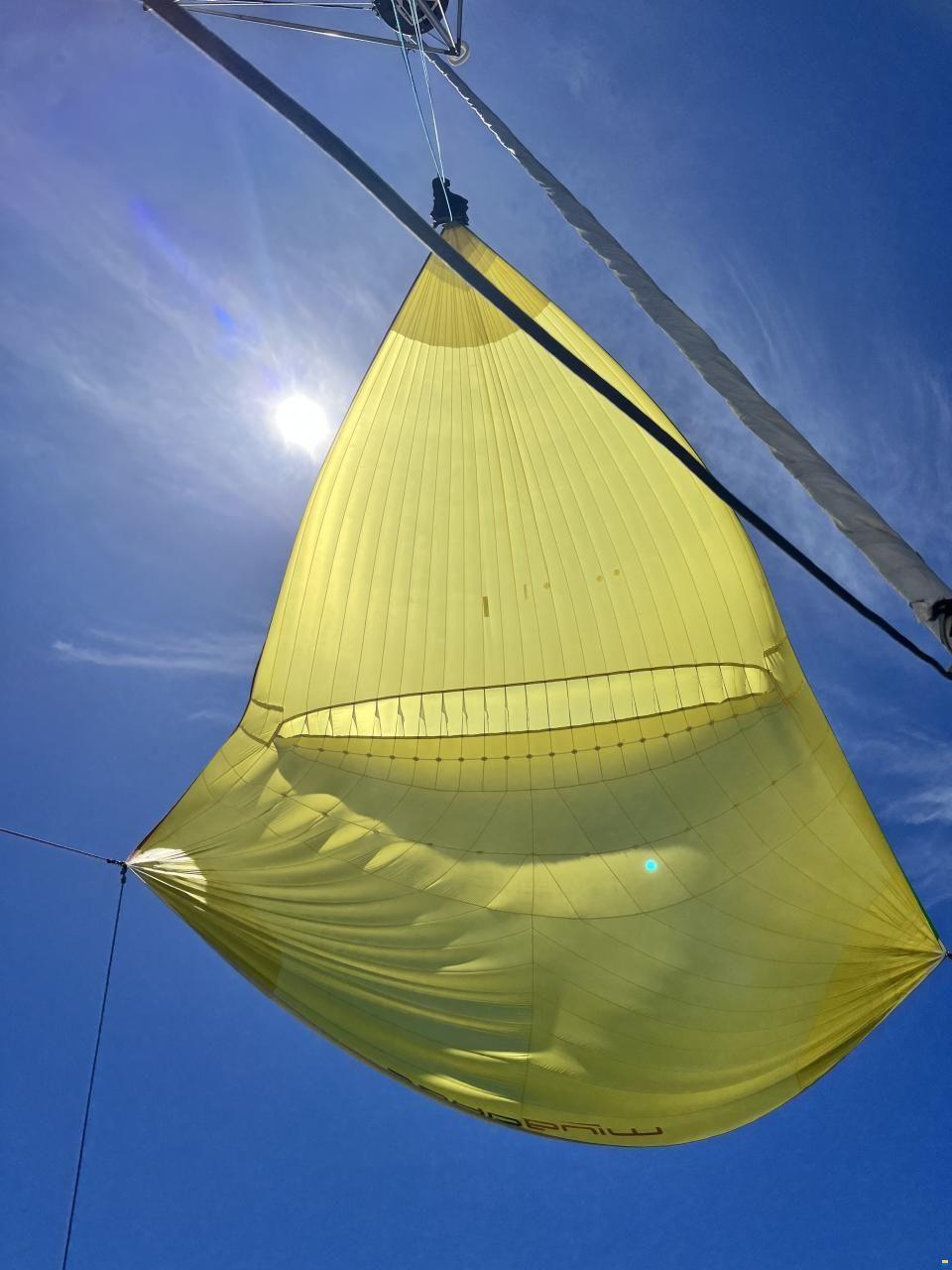 e3f22_7b486_2016-fountaine-pajot-lucia-40-sail-9423220-20240610085123470-1_xlarge.jpg